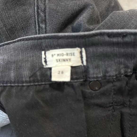 MADEWELL faded black jeans with rips - 9 in mid rise - size 28 - Picture 6 of 7